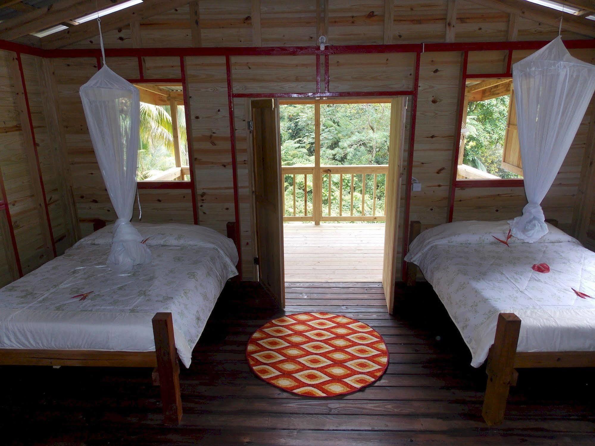 Villa Roots Jungle Retreat Marigot Exterior foto